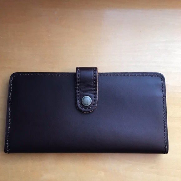 Portland Leather Handbags - NWOT Portland Leather Goods Bifold Wallet